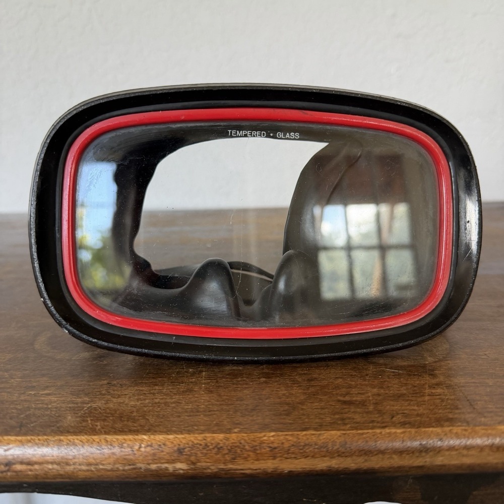 Vintage 1970s AMF Voit Wide Vision Scuba Diving Mask Red Black Italy